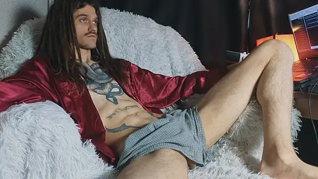 Snapshot of TechnoJesus chatting on February 1, 10:35 am TechnoJesus online show from February 1, 10:35 am