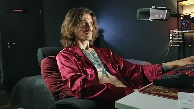 Snapshot of TechnoJesus chatting on July 10, 6:30 pm TechnoJesus online show from July 10, 6:30 pm