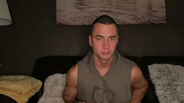 paulblack21 online show from October 31, 6:48 pm