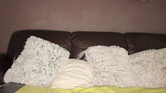 paulblack21 online show from November 8, 6:33 pm