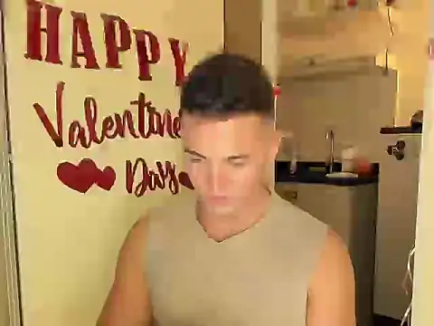 Snapshot of paulblack21 chatting on February 12, 4:29 pm paulblack21 online show from February 12, 4:29 pm