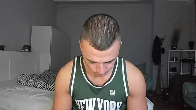 paulblack21 online show from November 22, 11:31 am