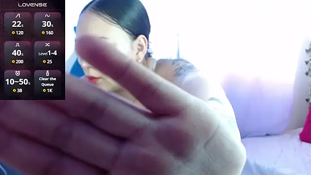 Pamelalancastersian online show from January 17, 8:11 pm