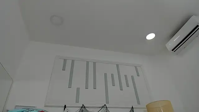 veronica salas online show from October 31, 9:11 pm