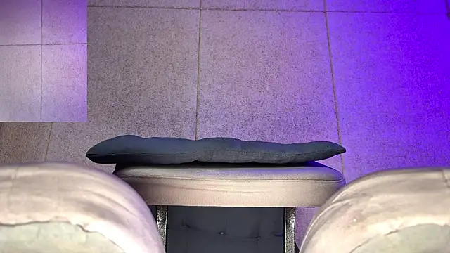 Snapshot of Farmer_James chatting on November 26, 5:57 pm Farmer James online show from November 26, 5:57 pm