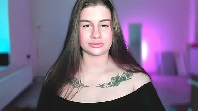JuicyHelenX online show from June 13, 3:10 pm