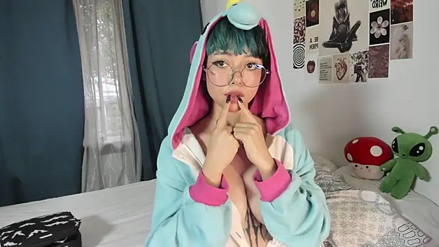 acid candy  online show from October 27, 10:33 pm