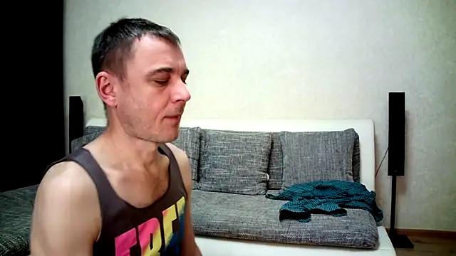 Alex Tobey online show from December 3, 2:01 am