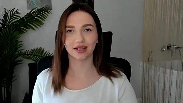 GracefulLook online show from March 4, 6:37 am