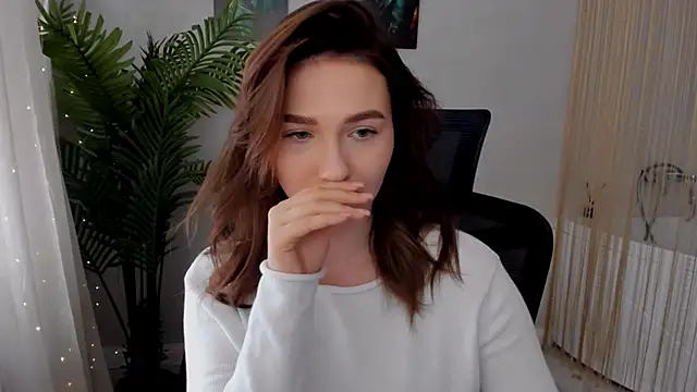 GracefulLook online show from February 28, 10:09 am