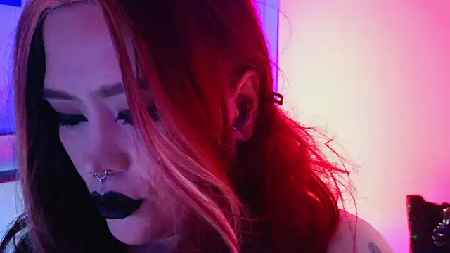 wickedxqueen online show from June 21, 9:20 pm
