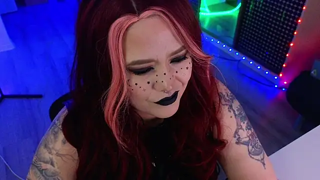 wickedxqueen online show from June 12, 10:18 pm