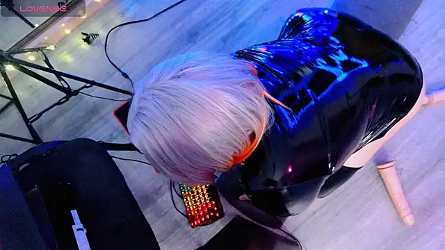 wickedxqueen online show from April 12, 8:34 pm