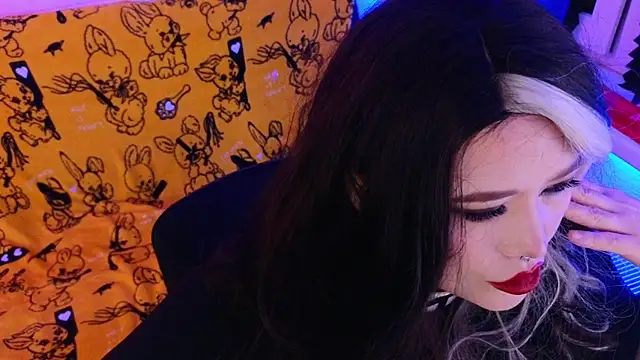 wickedxqueen online show from June 9, 9:38 pm