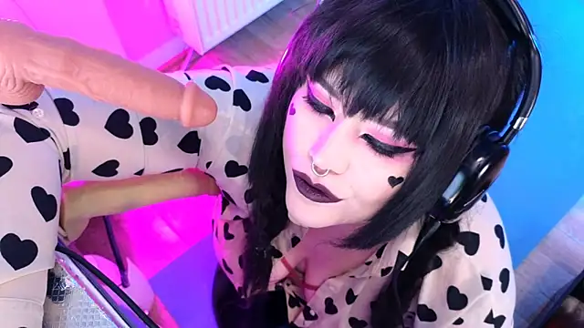 wickedxqueen online show from March 5, 4:56 am