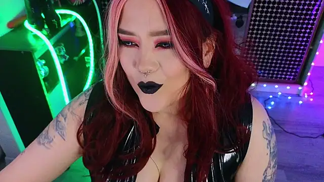 wickedxqueen online show from July 9, 9:47 pm