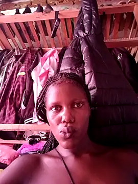 Snapshot of Slender-simple1 chatting on September 23, 10:33 am Slender-simple1 online show from September 23, 10:33 am