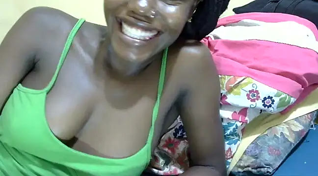 Snapshot of Slender-simple1 chatting on February 23, 6:23 pm Slender-simple1 online show from February 23, 6:23 pm