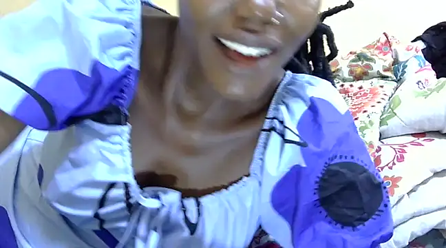 Snapshot of Slender-simple1 chatting on February 23, 12:05 pm Slender-simple1 online show from February 23, 12:05 pm