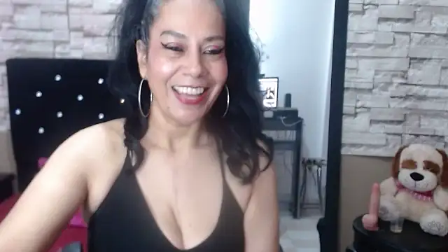 MarianaNight02 online show from October 30, 5:06 am