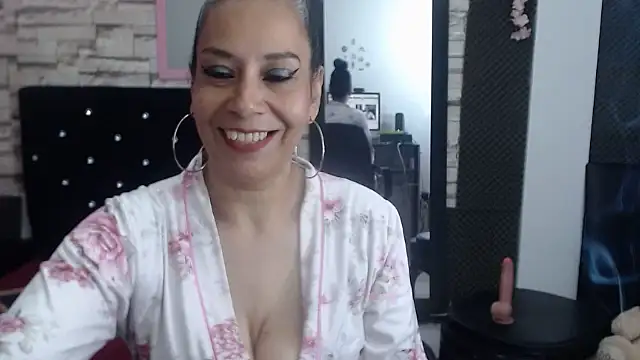 MarianaNight02 online show from October 11, 9:38 pm