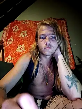 Salted Playday online show from November 4, 1:31 am