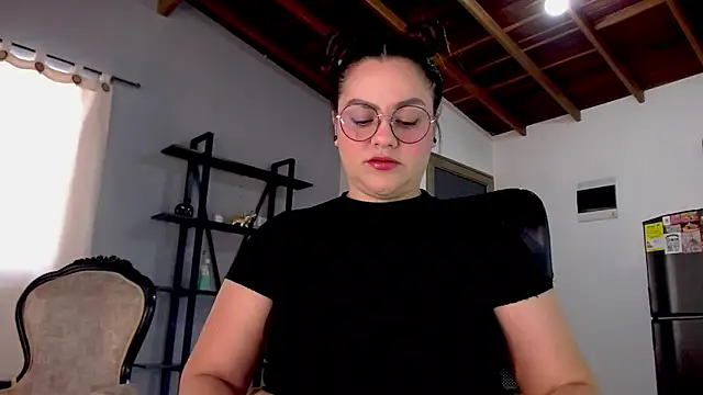 maela1 online show from September 21, 3:17 pm