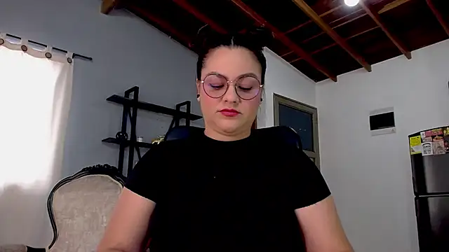 maela1 online show from September 14, 3:34 pm