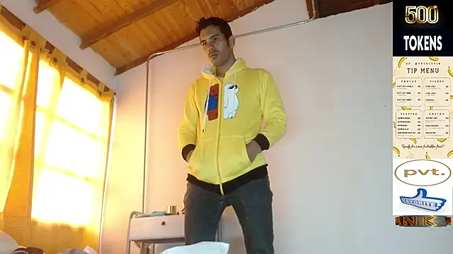 JohanyLatino online show from May 12, 9:43 pm