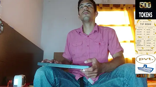 JohanyLatino online show from May 30, 9:09 pm