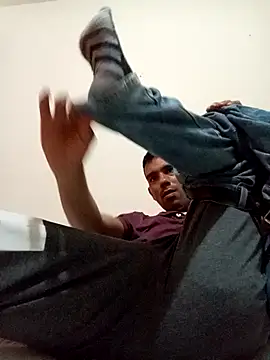 JohanyLatino online show from March 30, 9:05 pm