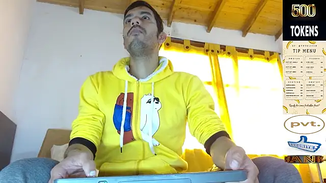 JohanyLatino online show from May 18, 7:07 pm