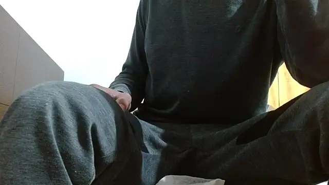 JohanyLatino online show from March 20, 12:22 am