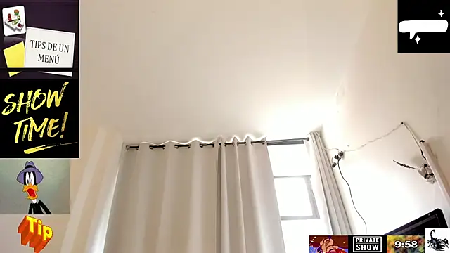 JohanyLatino online show from March 12, 5:28 pm