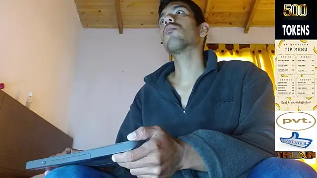 JohanyLatino online show from May 24, 7:03 pm