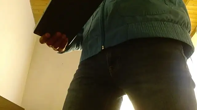 JohanyLatino online show from June 24, 9:34 pm