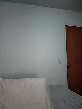 HannaFallow online show from November 28, 4:01 am