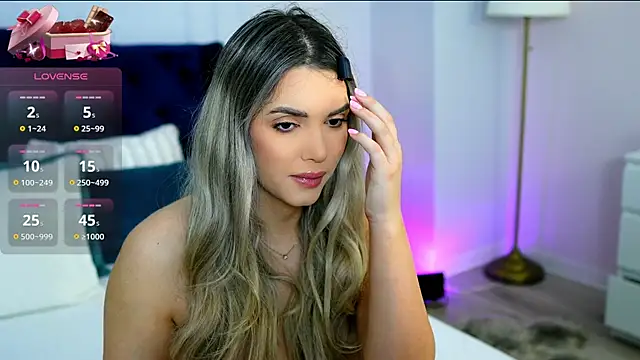 SophieAnn online show from March 3, 4:41 am