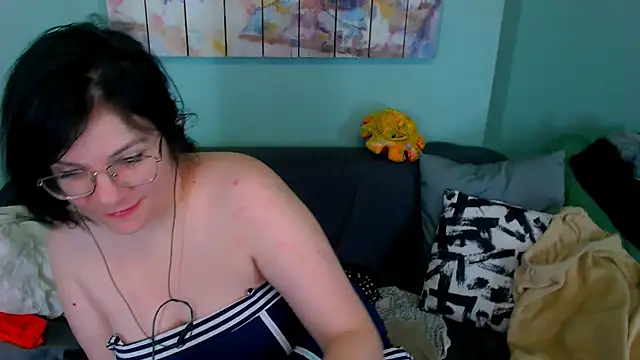 EverlyRays online show from April 9, 12:45 am