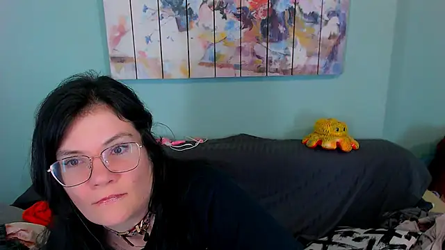 Snapshot of EverlyRays chatting on April 22, 7:31 pm EverlyRays online show from April 22, 7:31 pm