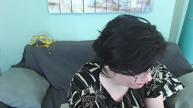 Snapshot of EverlyRays chatting on March 7, 9:59 pm EverlyRays online show from March 7, 9:59 pm