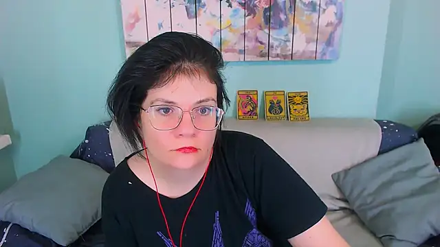 EverlyRays online show from February 11, 3:45 pm