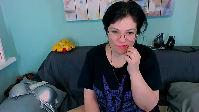 EverlyRays online show from March 20, 7:04 pm