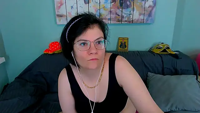 EverlyRays online show from February 26, 5:35 pm