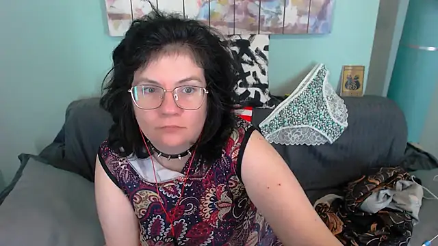 Snapshot of EverlyRays chatting on September 15, 4:13 am EverlyRays online show from September 15, 4:13 am