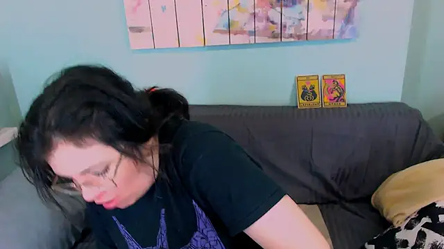 EverlyRays online show from March 24, 4:18 pm