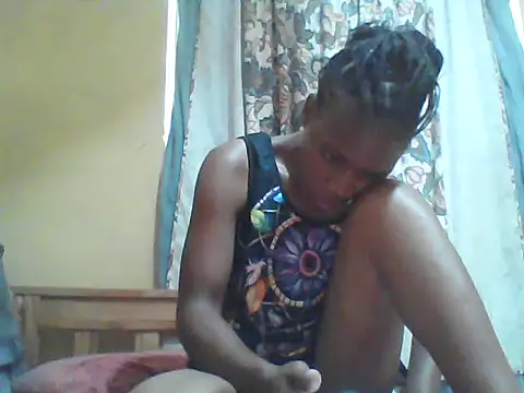 Snapshot of Smillie_prety chatting on July 7, 8:40 am Smillie prety online show from July 7, 8:40 am
