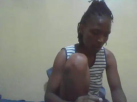 Snapshot of Smillie_prety chatting on November 16, 1:05 pm Smillie prety online show from November 16, 1:05 pm