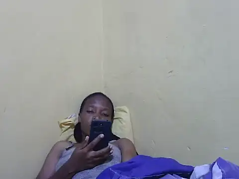 Snapshot of Smillie_prety chatting on October 17, 5:55 am Smillie prety online show from October 17, 5:55 am