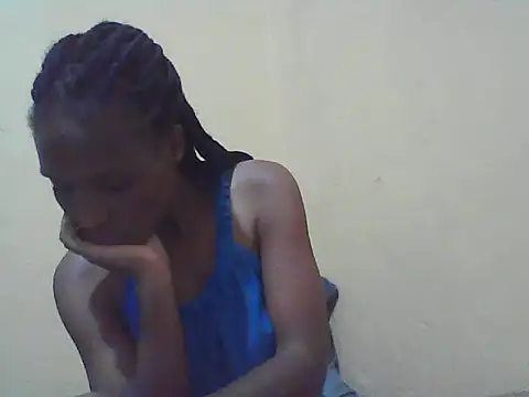 Snapshot of Smillie_prety chatting on October 28, 6:40 pm Smillie prety online show from October 28, 6:40 pm